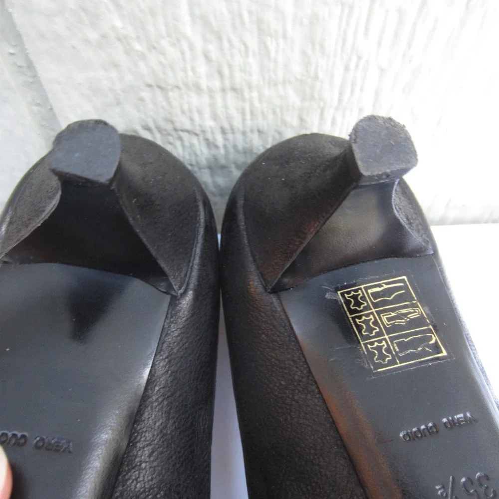 PRADA Heels size 5.5 Black Leather Floral Applique Kitten Pointed Toe Luxury Y2K